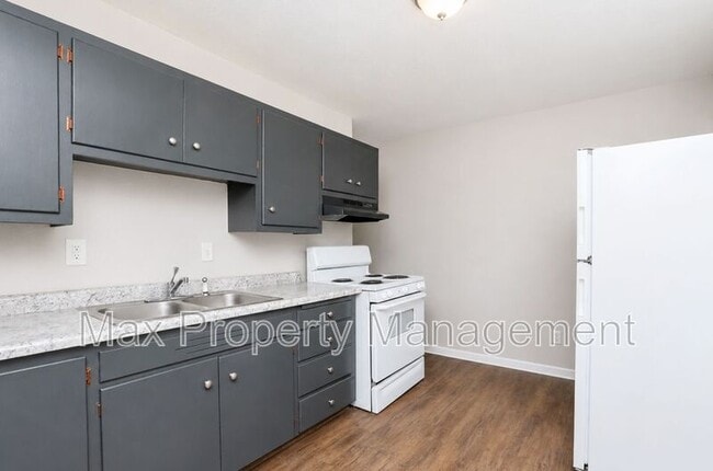 Photo - 3420 SW 8th St