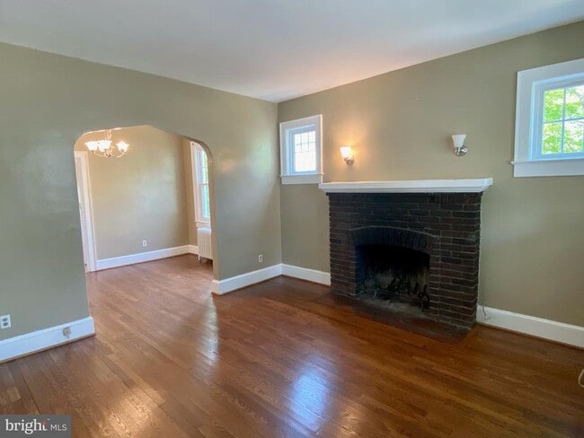 Photo - 608 N Fillmore St
