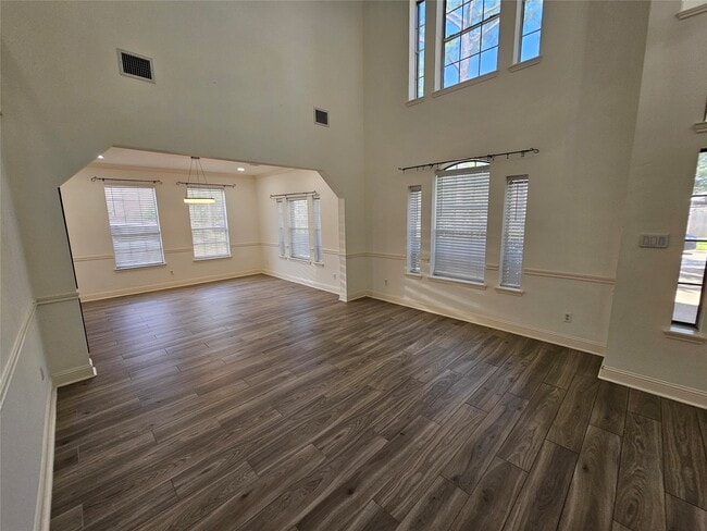 Photo - 3709 Pinehurst Dr