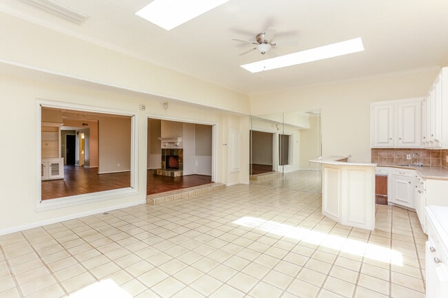 Photo - 1606 S Gessner Rd