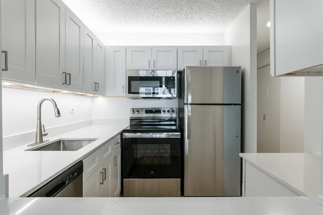 Photo - 211 E Wacker Dr