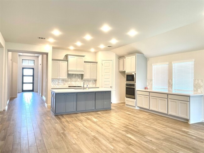 Building Photo - 9307 Crescent Mill Dr Rental