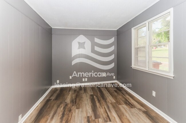 Photo - 4012 Lindwood Dr