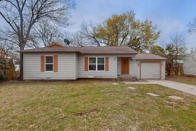 Building Photo - 632 Freeman Dr