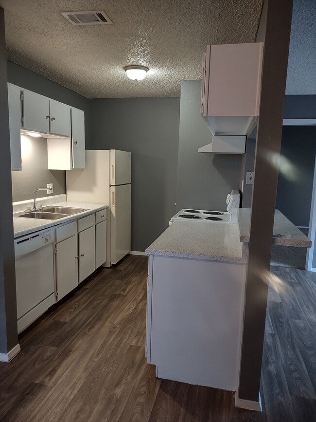 Town Village South Apartments Tyler, TX