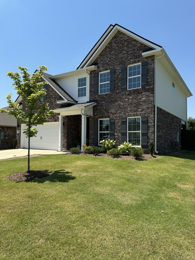 Photo - 2176 McAfee Rd NE