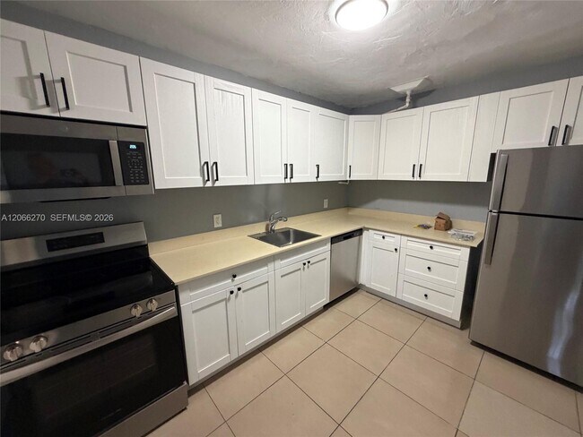 Photo - 1516 SW 5th Pl Unit 1-4