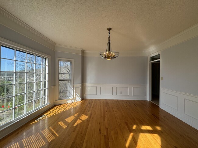 Photo - 7595 Foxfire Dr SE