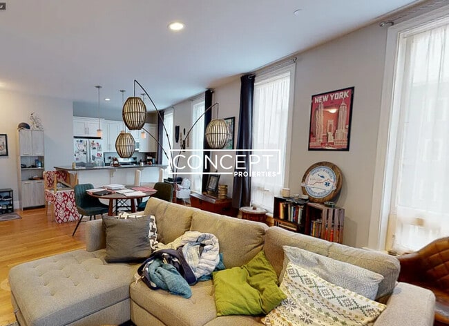 Photo - 169 Hampshire St Unidad 3A