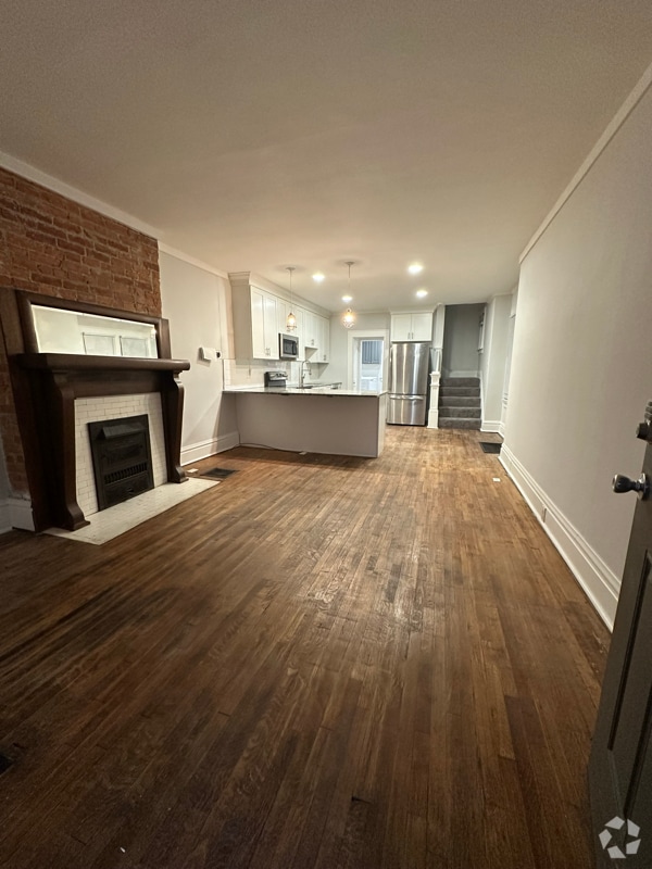 Building Photo - 948-950-950 S Champion Ave Rental