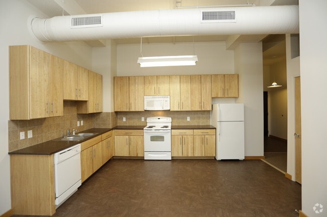 2BR, 1BA - W_1092 SF