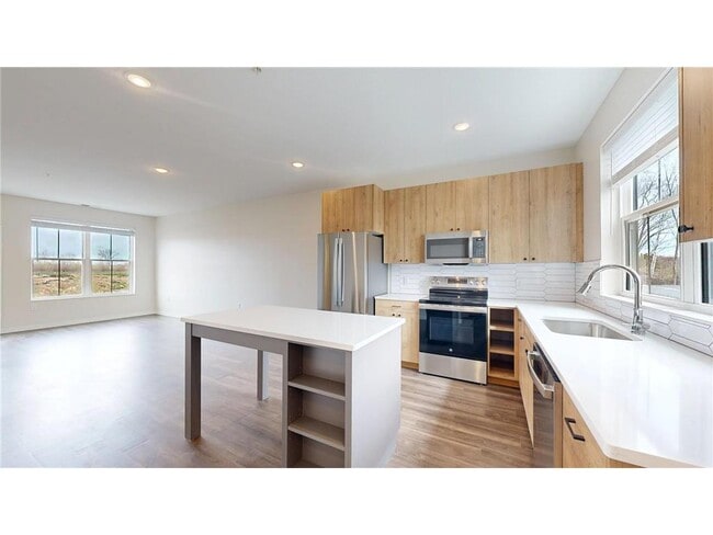 Photo - 1411 190th Ave NE