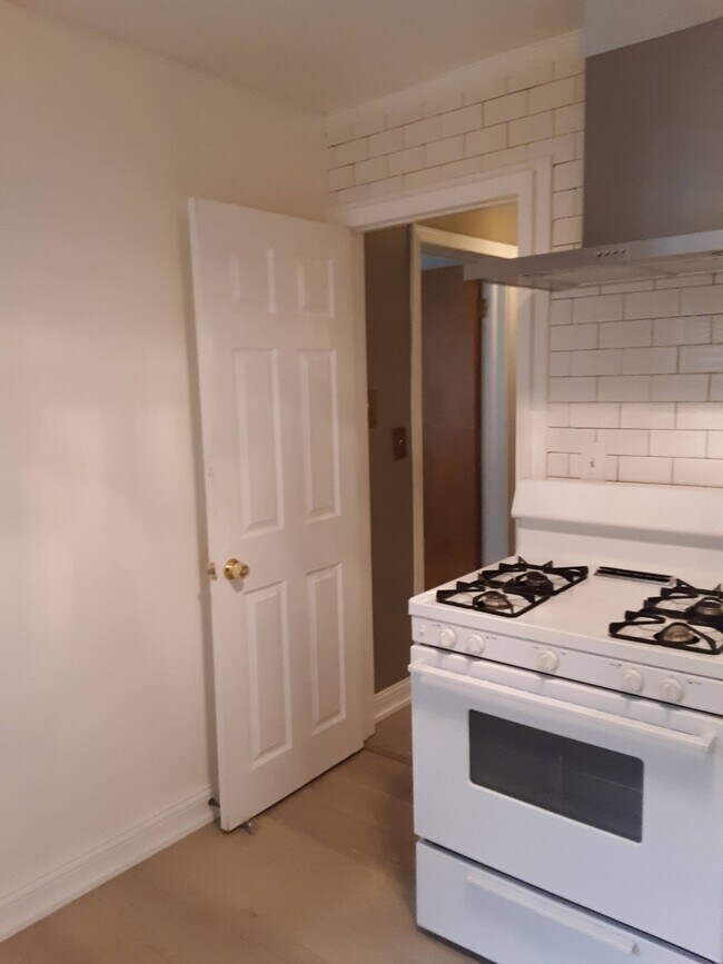 Photo - 426 Elmwood Ave Unit 1