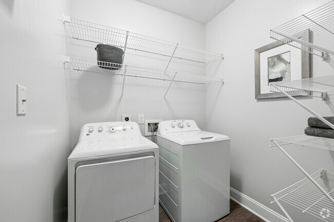 2BR, 2BA - 1,392SF - In-unit Laundry