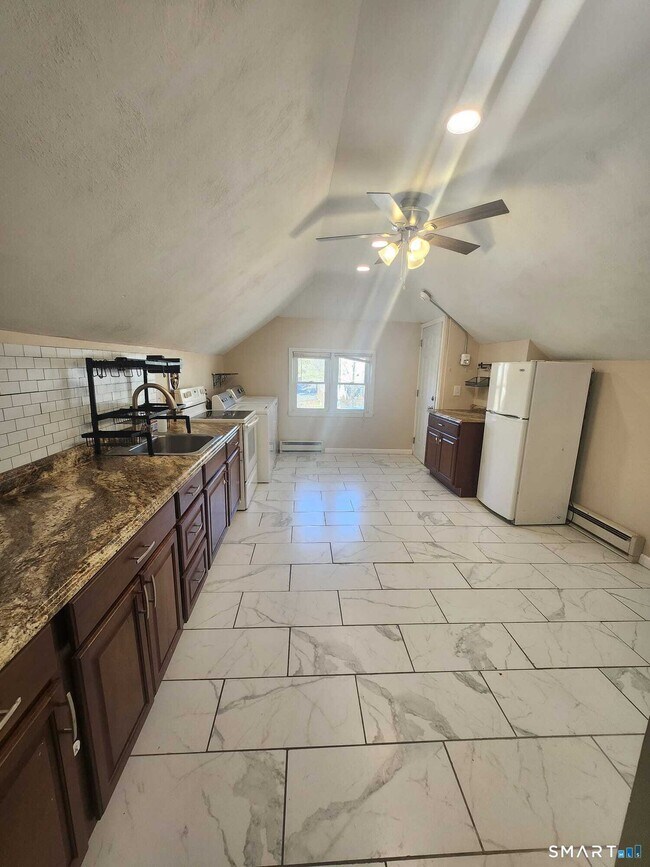 Photo - 231 Winthrop St Unit 3