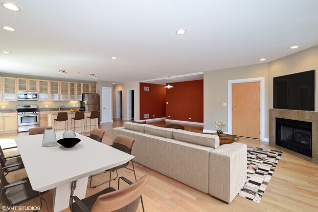 Photo - 2233 W Lawrence Ave Unit 2