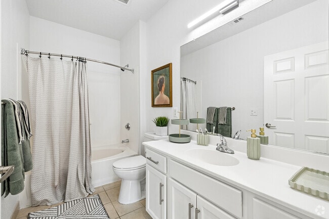 Adams 1BR, 1BA - 684SF - Bathroom