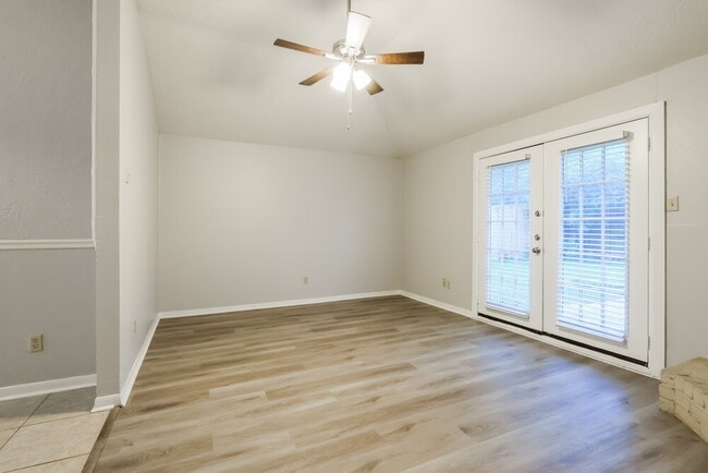 Photo - 1010 Hickory Post Ct