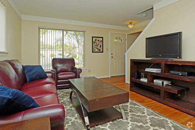 Interior Photo - Arlington Townhomes & Apartments