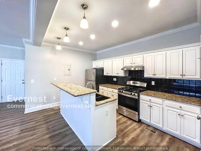 Photo - 992 Lena St NW