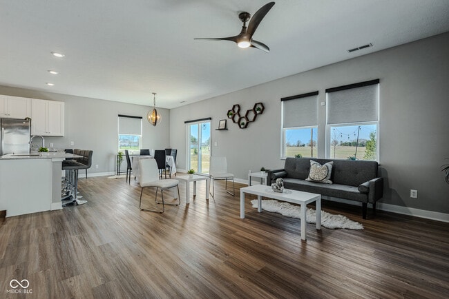 Photo - 144 Bluestem Ln