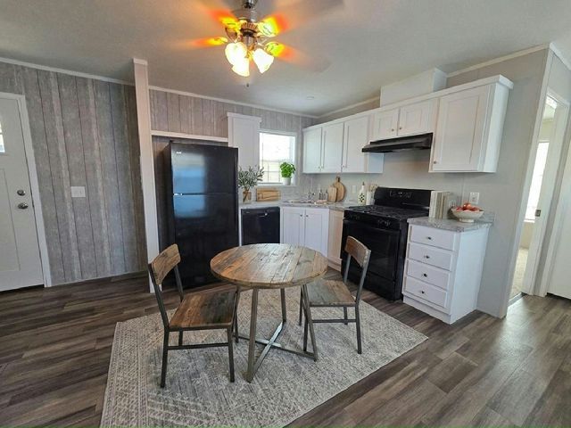 Photo - 253 Bunting Ln