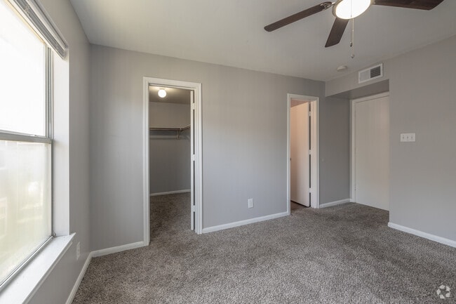 3BR, 2BA Bedroom