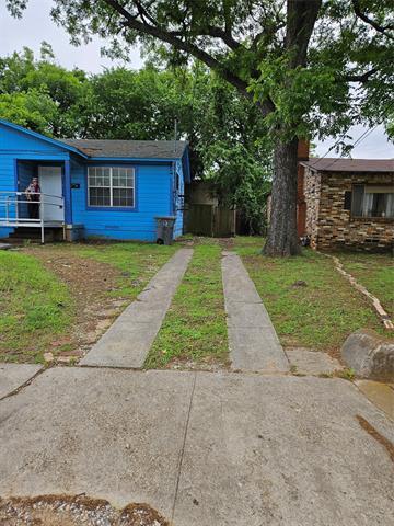 Photo - 2642 Anderson St