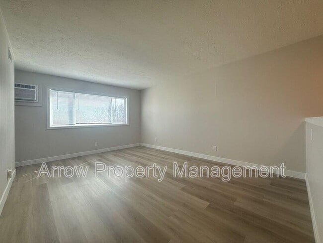 Photo - 5703 S 14th St