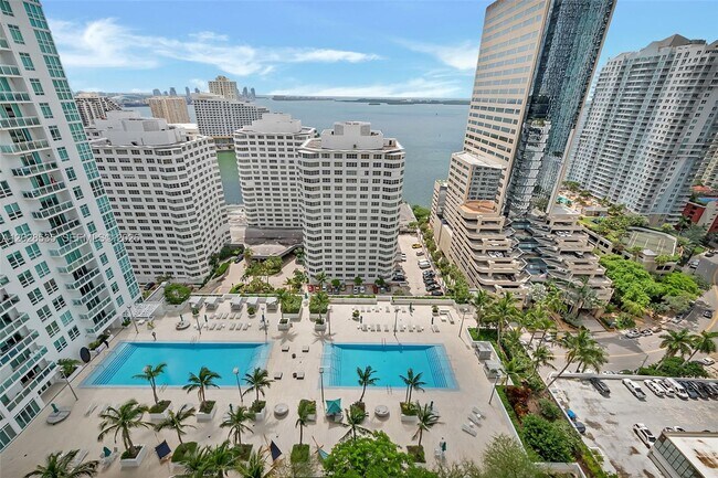 Photo - 951 Brickell Ave Unidad 2406