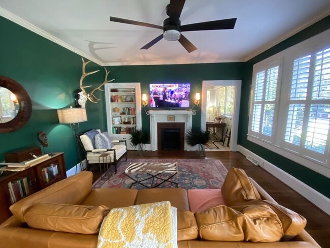 Photo - 2225 Blossom St