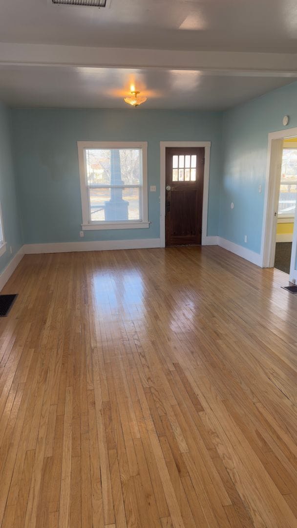 Photo - 2 Bed 1 Bath Home New Lincoln Park