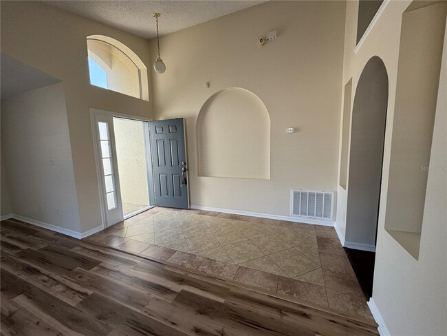 Photo - 4436 Middleburg Ct