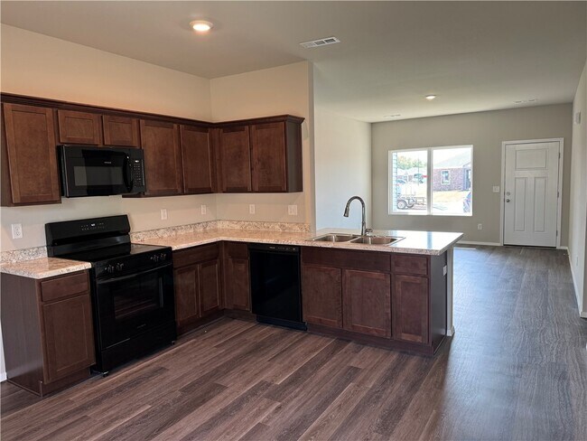 Photo - 2613 S Silver St