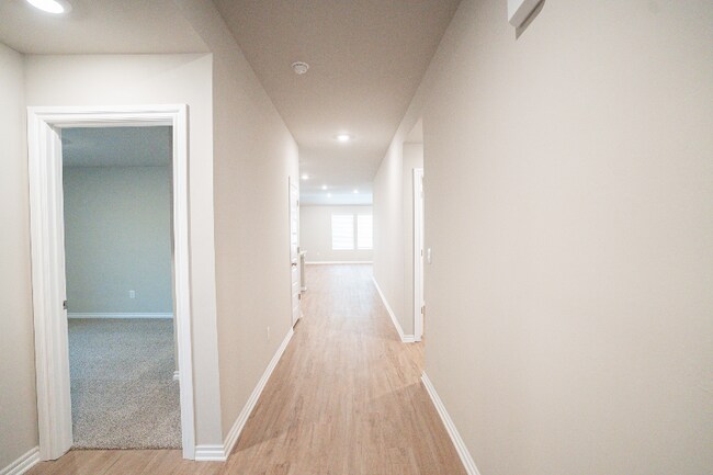 Photo - 2912 Firefly Dr