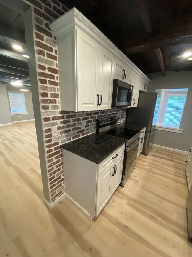 Photo - Modern Farmhouse Retreat