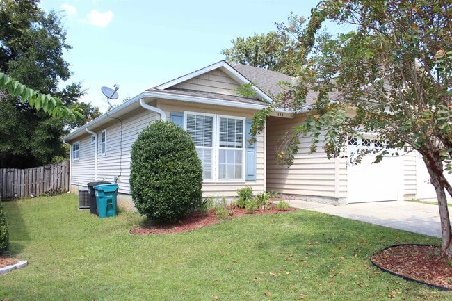 Photo - 682 Brooke Hampton Dr