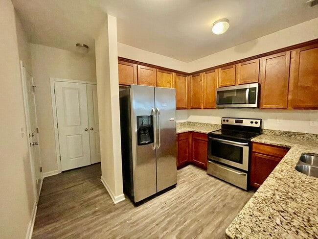 Photo - 244 Village Creek Way