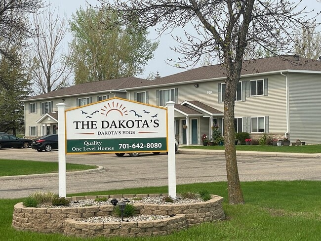 Photo - Dakota's Edge Townhomes