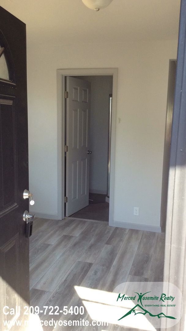 123 W 20th St