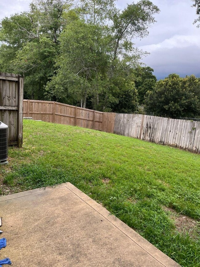 Photo - 202 Johnson Ct