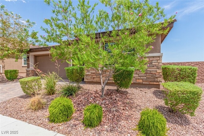 Photo - 7114 Flora Lam St