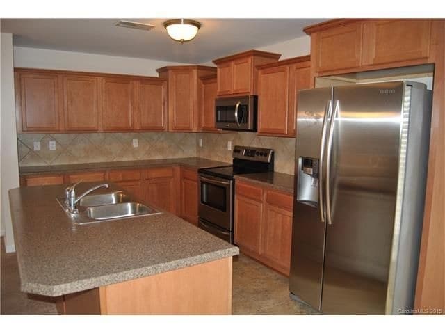 Photo - 7203 Waldon Park Lane