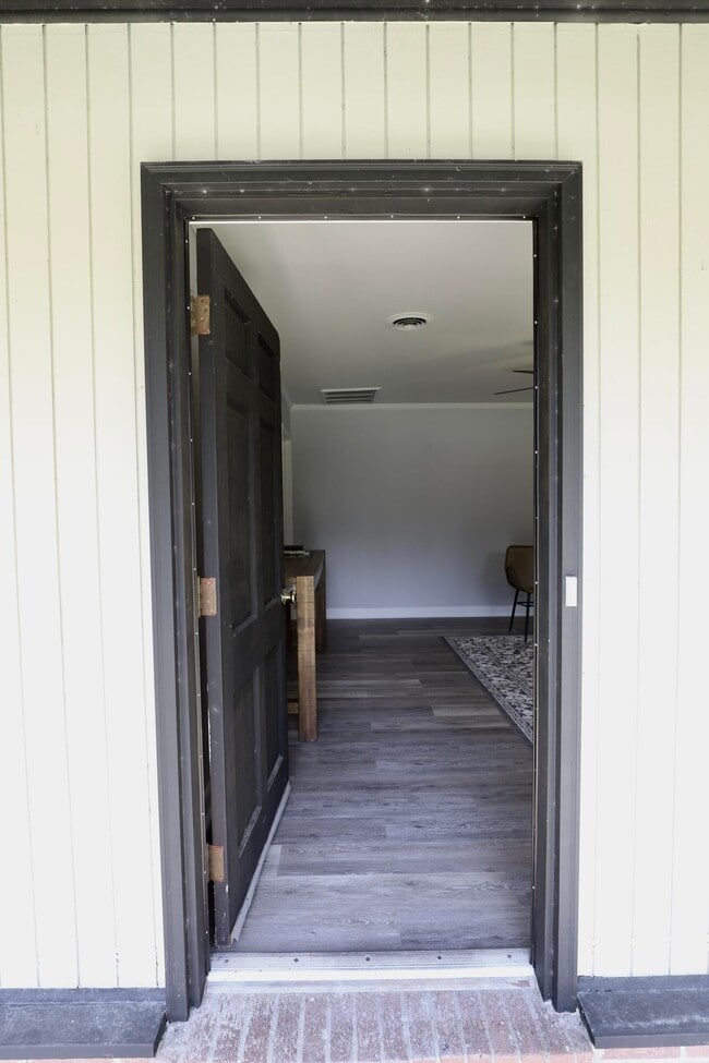 Photo - 6 Hilliard Dr
