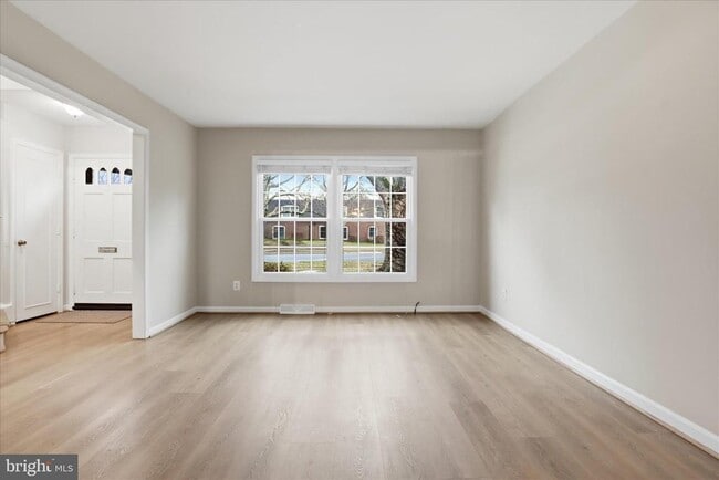 Photo - 8209 Carrleigh Pkwy