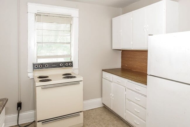 Photo - 1337 Alabama Ave SW Unit 2