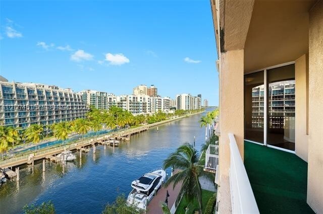 Photo - 3001 NE 185th St Unit 615