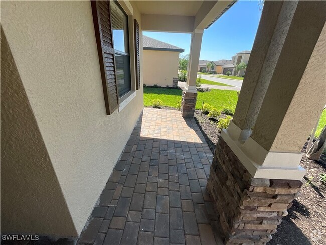 Building Photo - 14570 Palamos Cir Rental