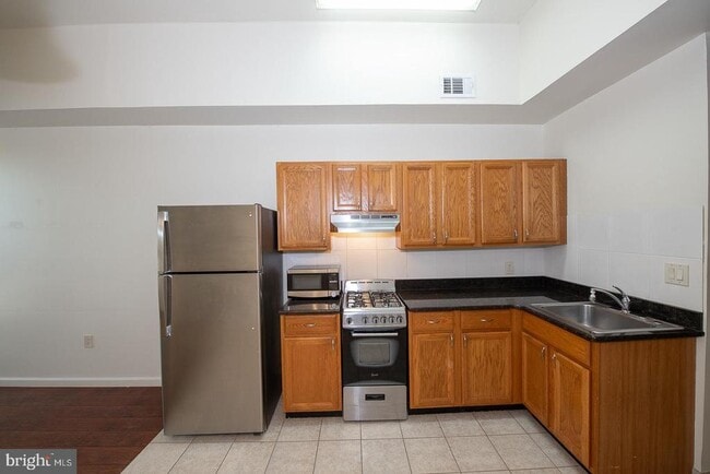 Photo - 1526 Mt Vernon St
