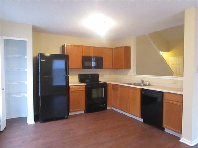 Photo - 2823 Everbloom Pl